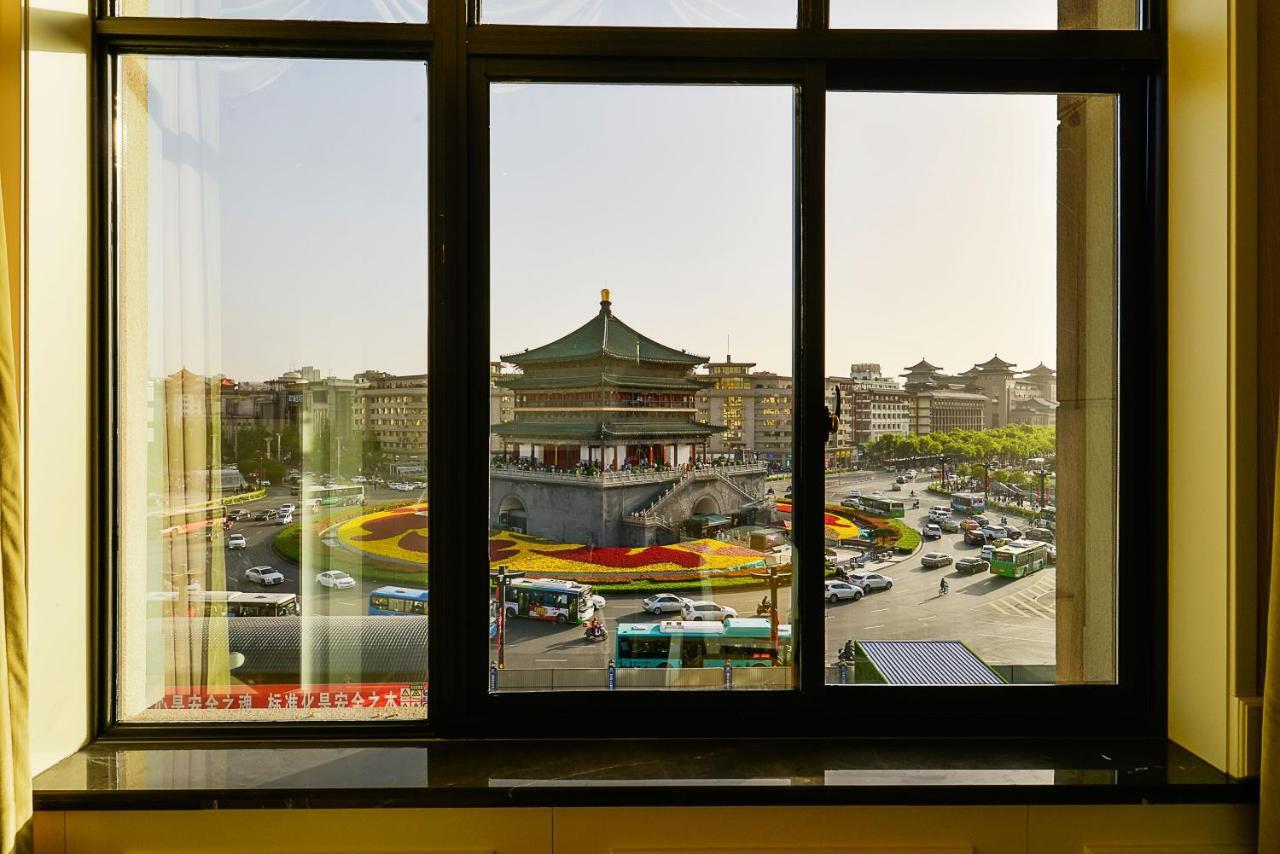 Center Hotel Xi'An Bell Tower Exterior photo